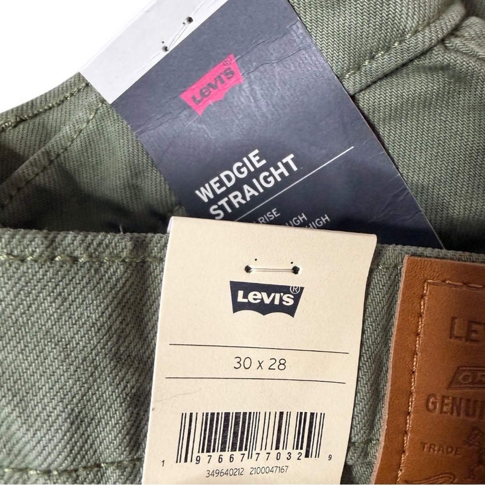 NEW LEVI’S Wedgie Straight Ankle Jeans Size 30 x 28 - Picture 5 of 6